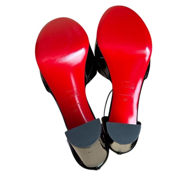 Christian Louboutin Sandaloo patent
Mary Jane heels RETAIL 1,245 - Picture 7 of 12